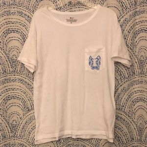 vineyard vines tee